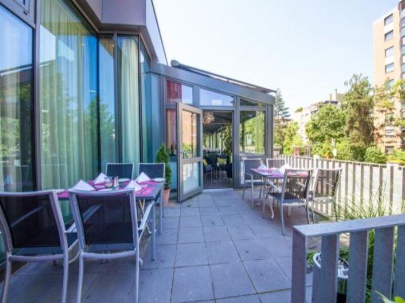 Novina Hotel Tillypark Нюрнберг Экстерьер фото