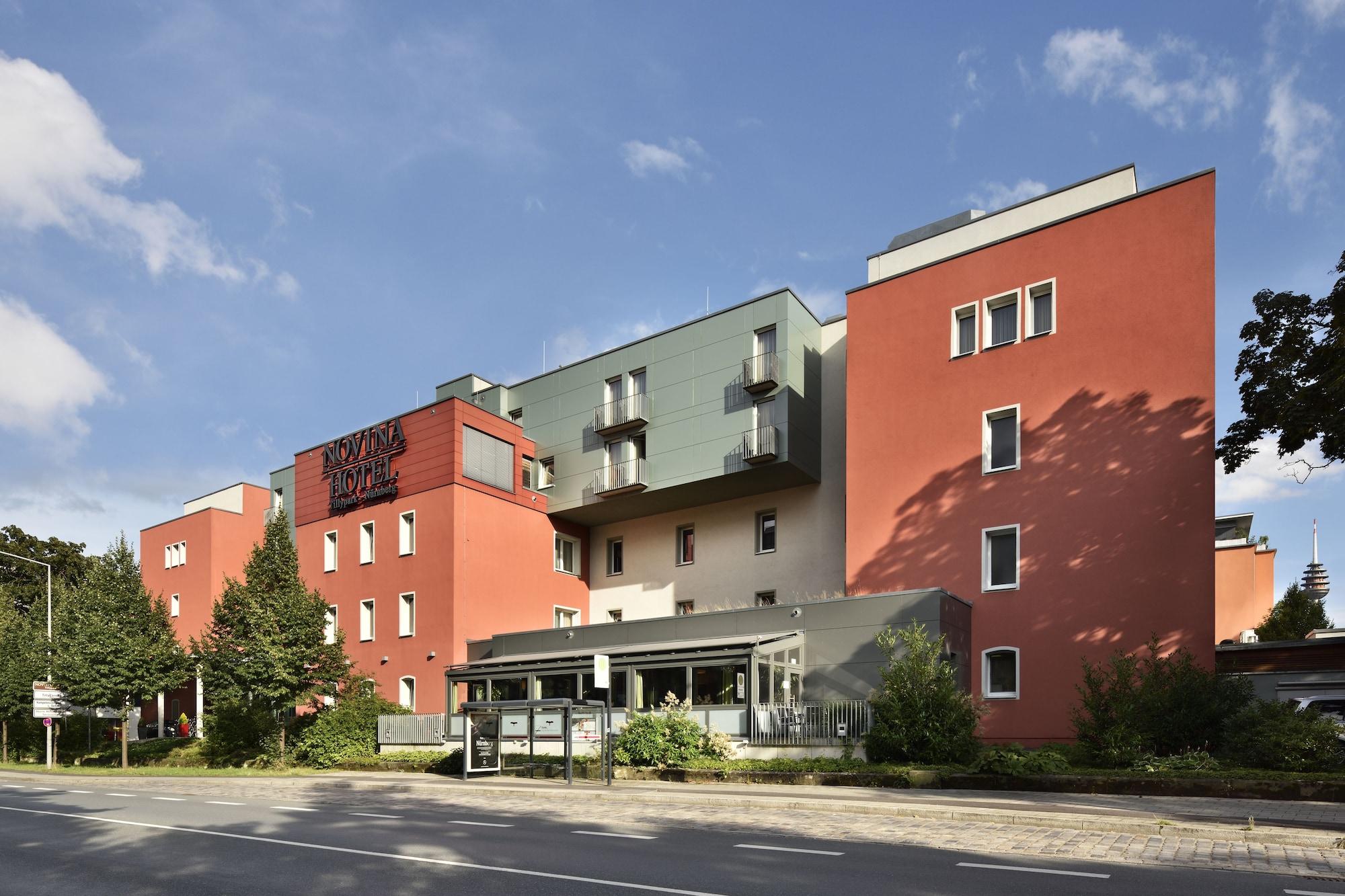 Novina Hotel Tillypark Нюрнберг Экстерьер фото