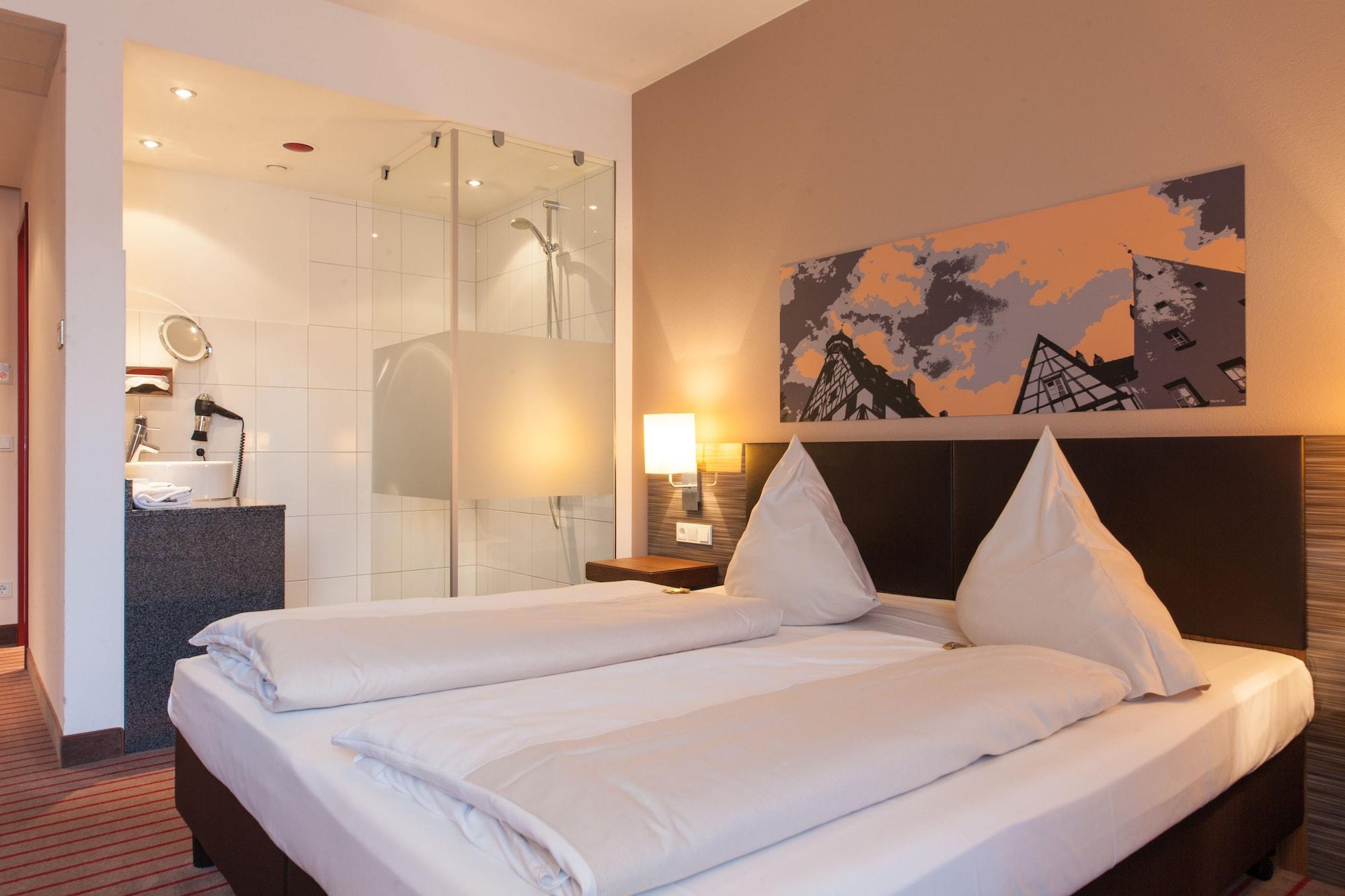 Novina Hotel Tillypark Нюрнберг Экстерьер фото