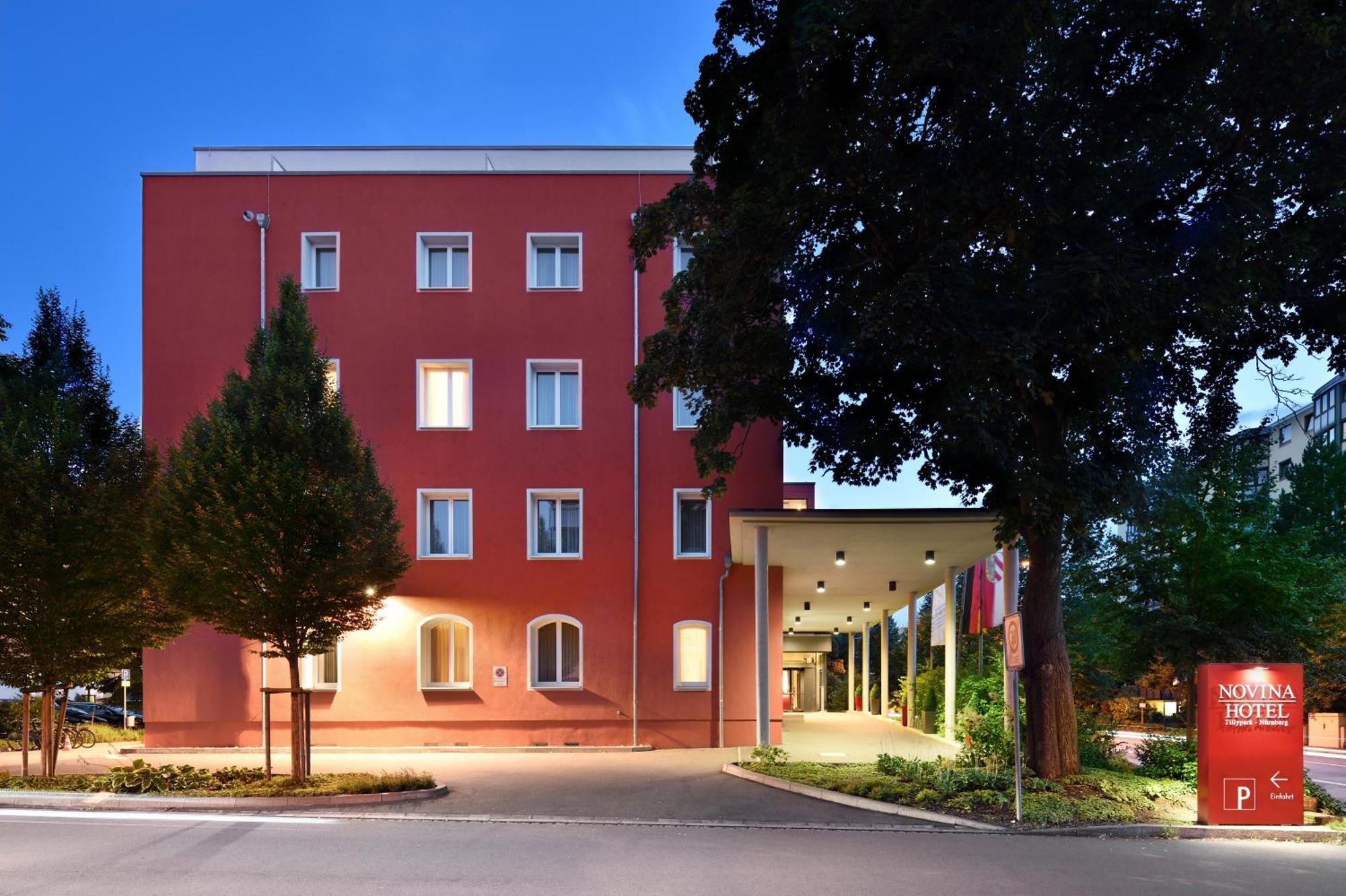 Novina Hotel Tillypark Нюрнберг Экстерьер фото