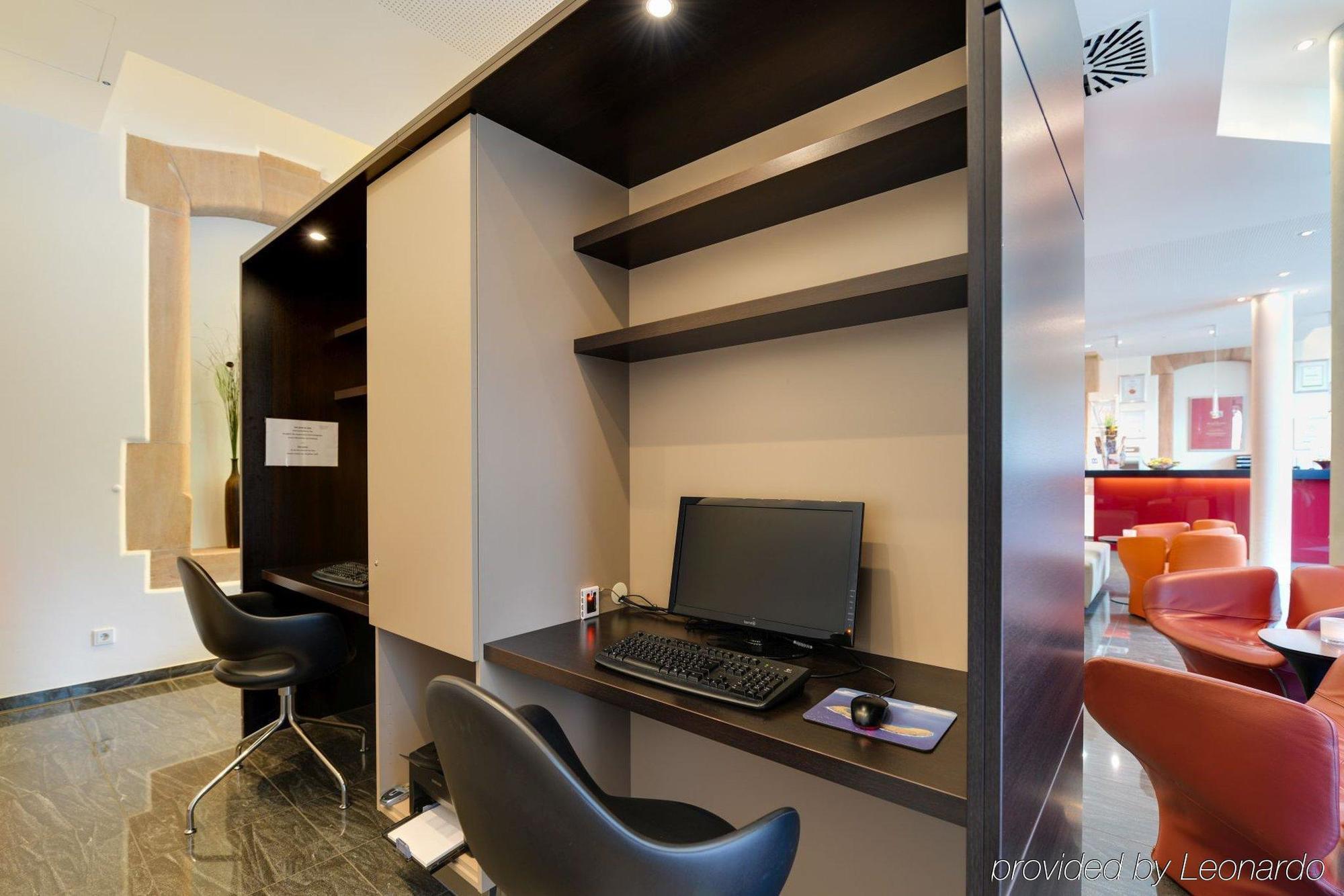 Novina Hotel Tillypark Нюрнберг Экстерьер фото