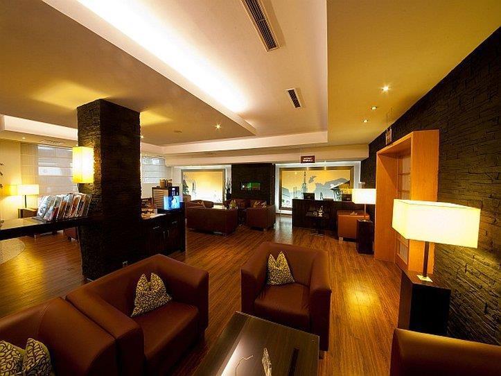 Novina Hotel Tillypark Нюрнберг Интерьер фото