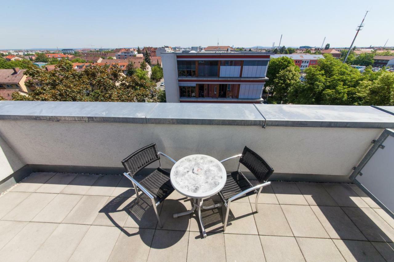 Novina Hotel Tillypark Нюрнберг Экстерьер фото