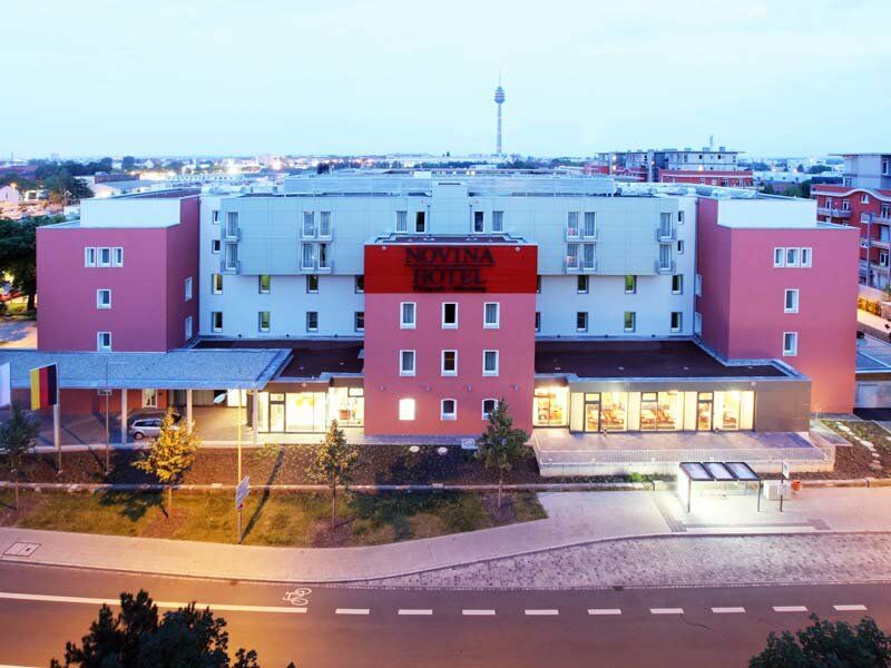 Novina Hotel Tillypark Нюрнберг Экстерьер фото