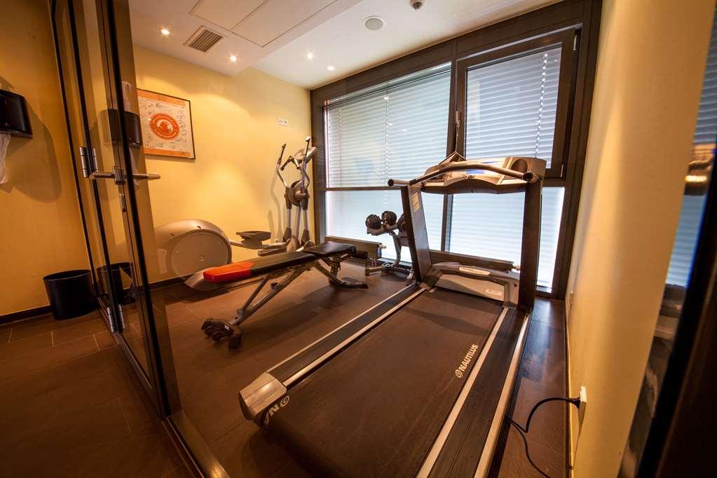 Novina Hotel Tillypark Нюрнберг Удобства фото